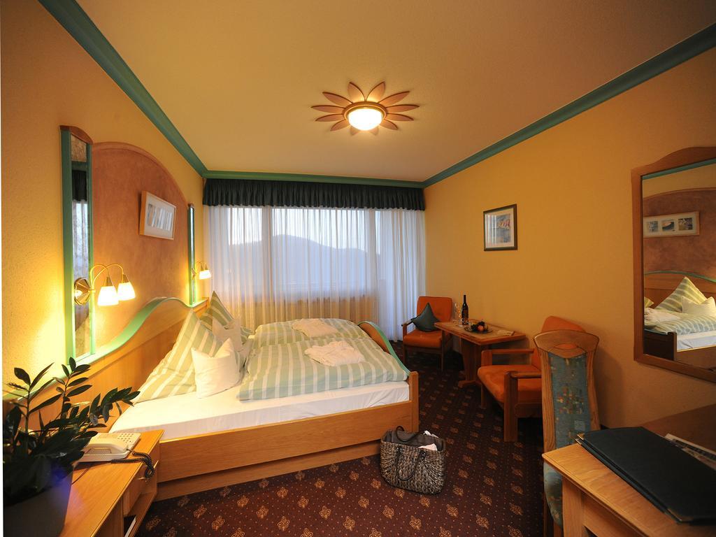 Wellness- Und Ferienhotel Waldesruh 보덴마이스 객실 사진